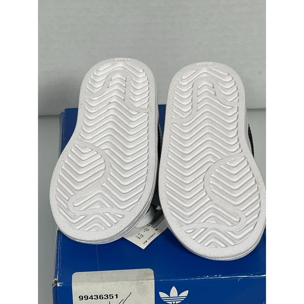 adidas product pair